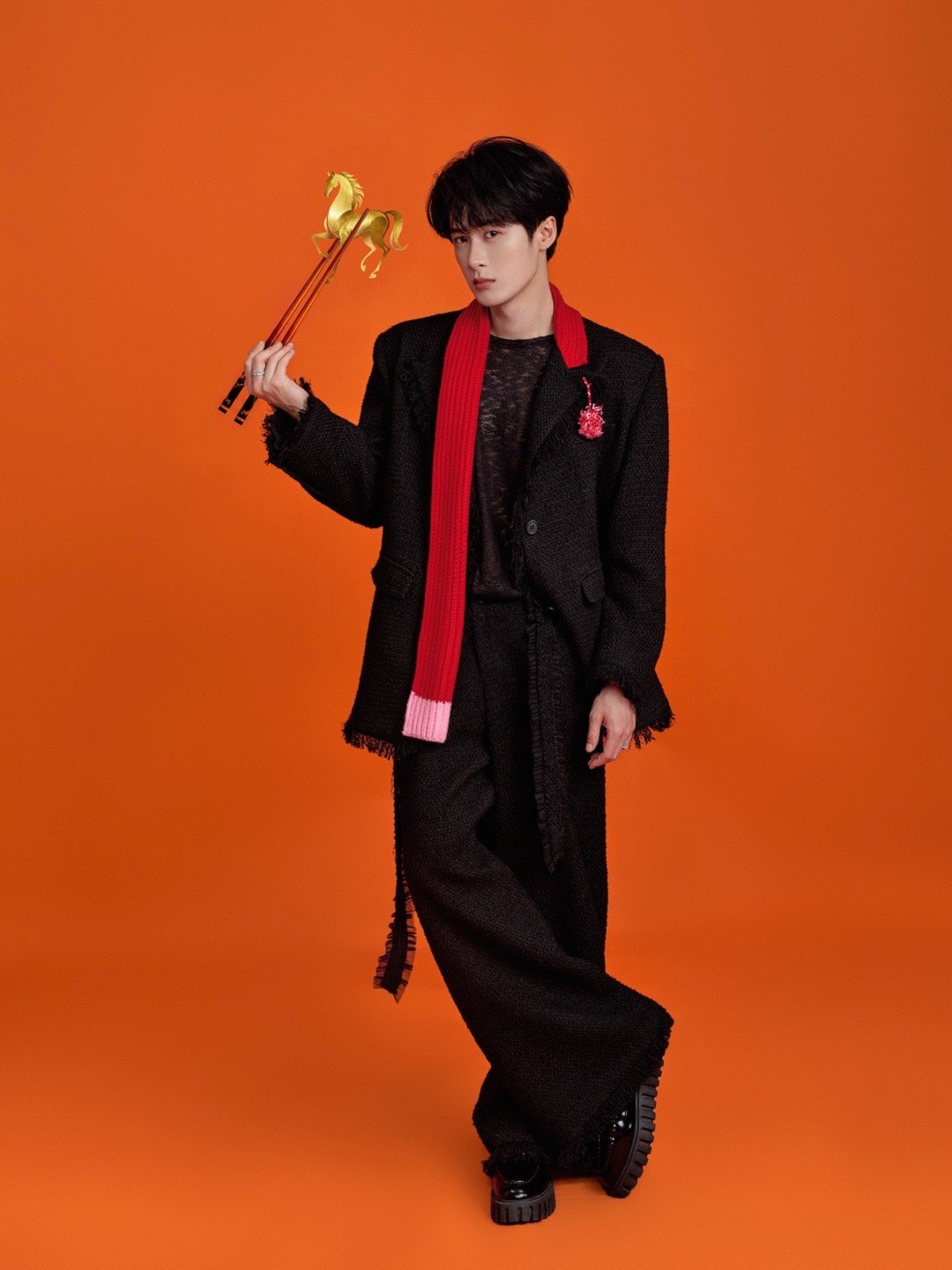 檀健次 × 除夕大片🧨新春贺岁大片，De Beers 珠宝点缀，驭马而行，马年