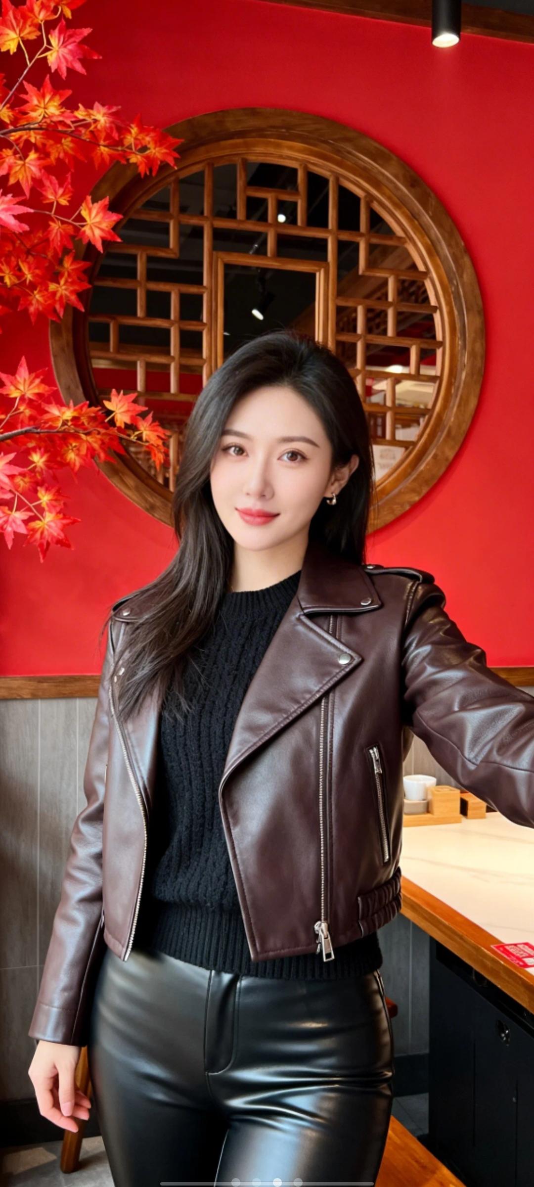 皮质外套+黑色高腰裤，时尚又保暖，完美搭配！👗👠💄