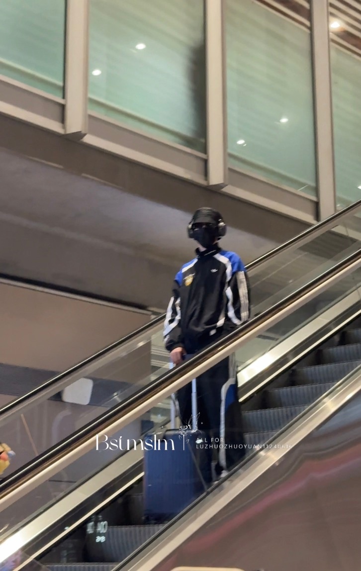 嗯？你是？ 地爹还是妈咪 ​​​