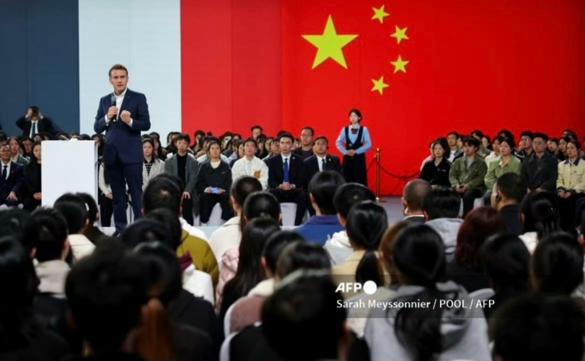 马克龙访问四川大学不得不承认，法新社出品，确实是精品。 天津·西康路(地铁站)