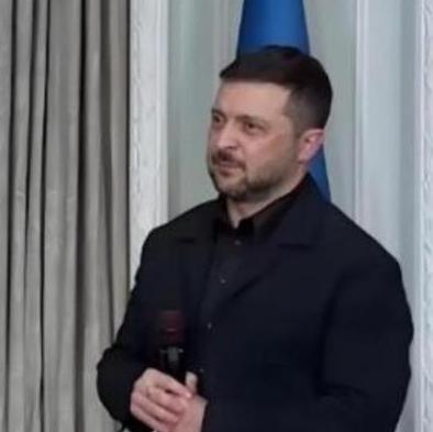 乌克兰明白了，都以为俄罗斯背后站着的是伊朗、朝鲜，谁能想到，真正撑住俄罗斯的，反