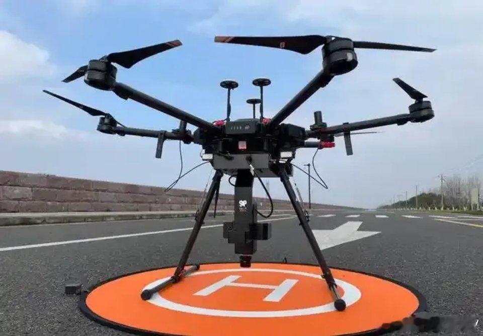 低空经济赛道全景解析：政策东风下的产业化落地与核心标的梳理低空经济是以低空空域为