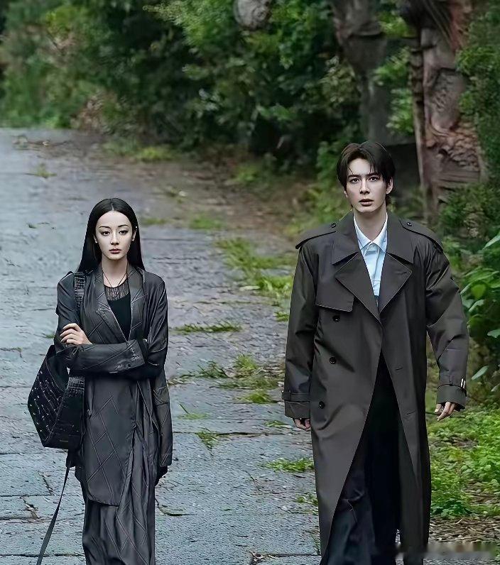 我敢跟大家打包票，迪丽热巴，很可能是陈星旭这些年，遇到过的最好的女主角了。这次迪