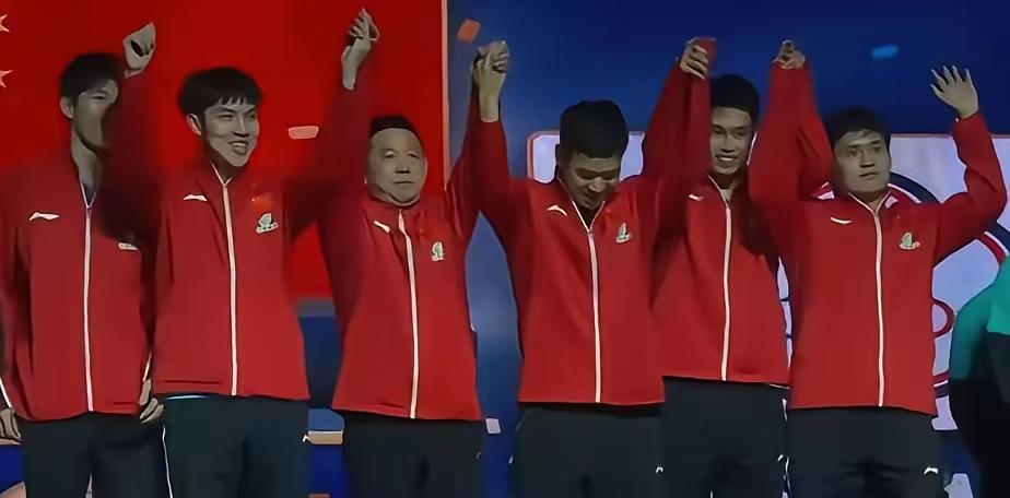 太燃了！亚锦赛男团决赛，国乒3‑0横扫韩国，拿下四连冠，队史第26次登顶！

完