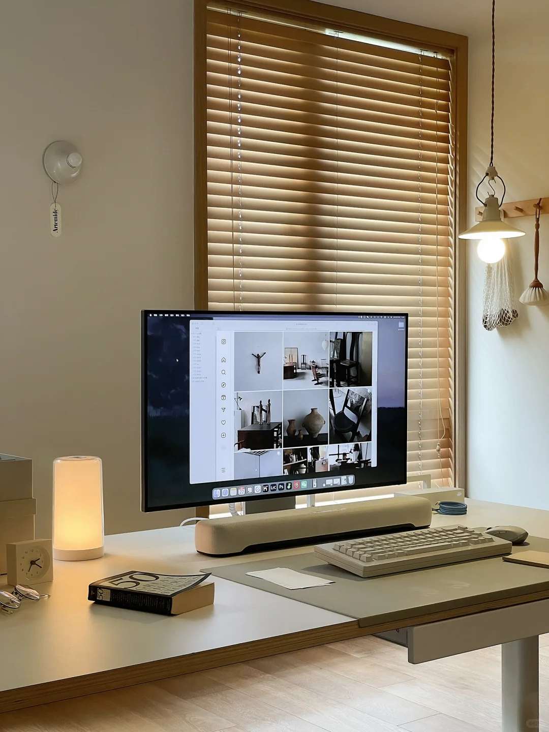 雨天午后，安静的整理书房