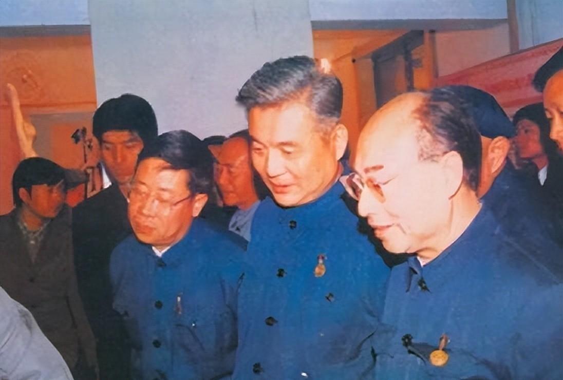 英国有牛顿是天才，德国有爱因斯坦是天才，那么中国真正被认为是天才的人物是谁呢？