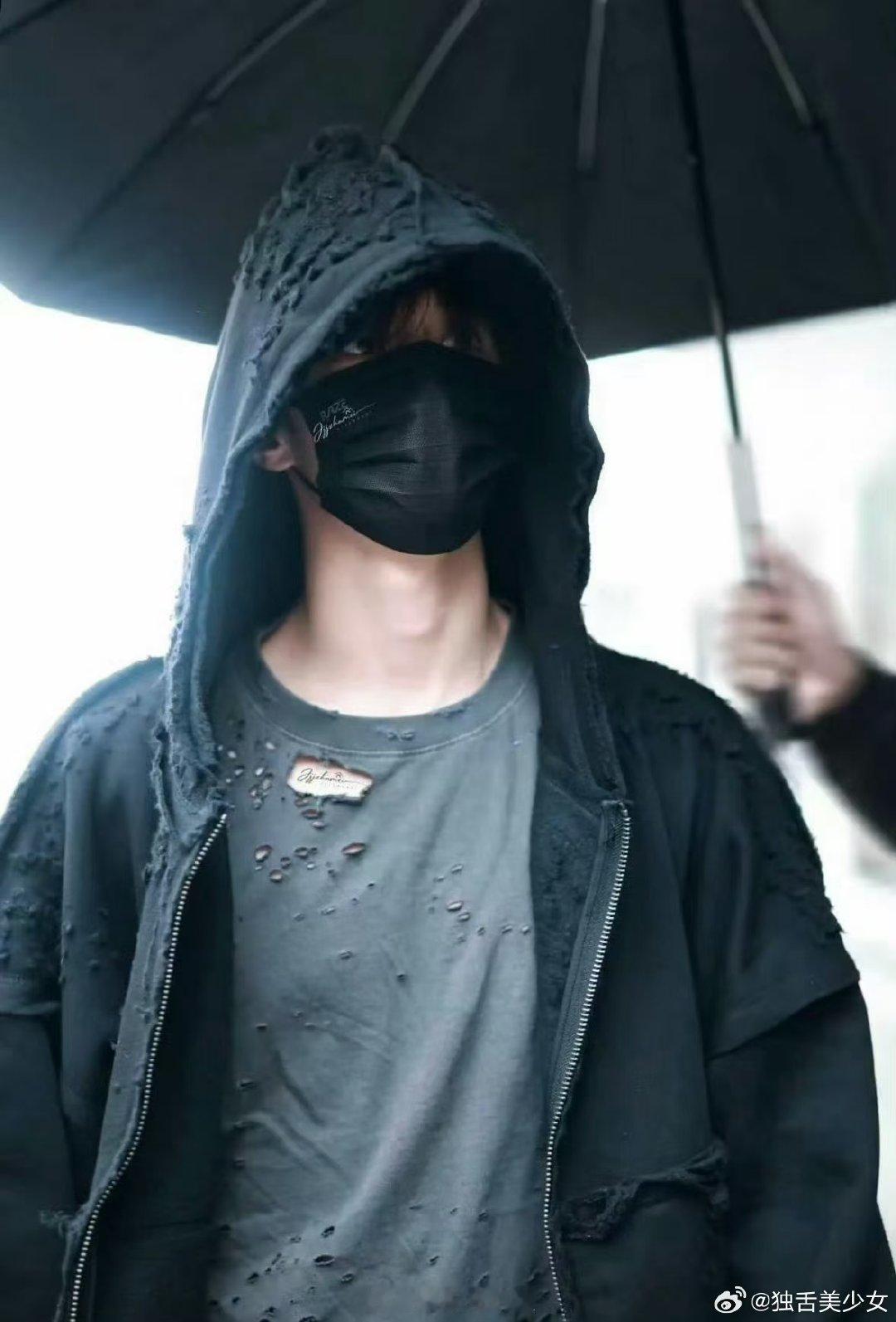 何与出发hi6录制你好星期六新鲜综艺路透！何与参与你好星期六录制，宣传新剧《百花