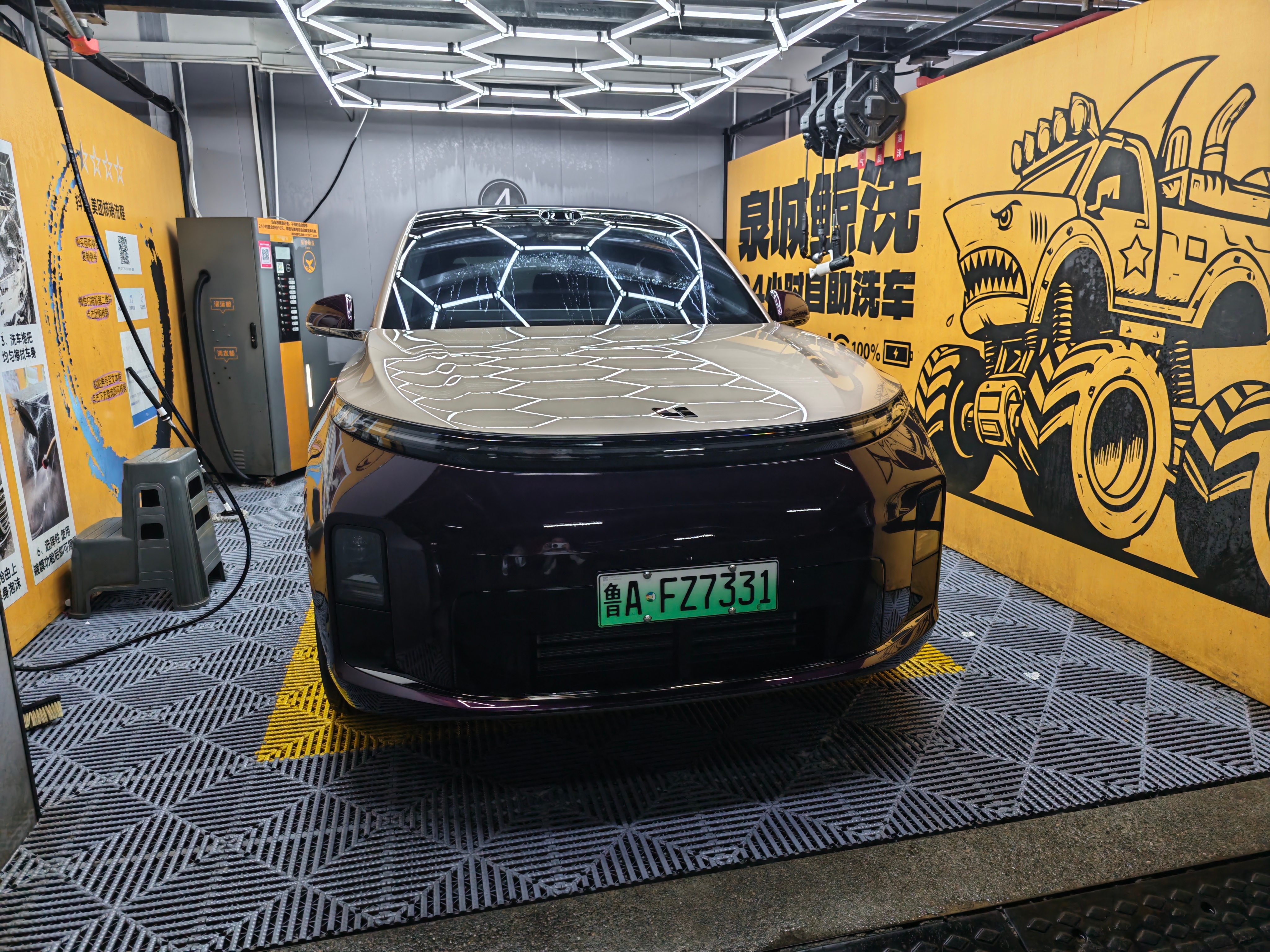 人不能闲着就想着去自助洗车，L9 Livis太大了，自己洗车太累了