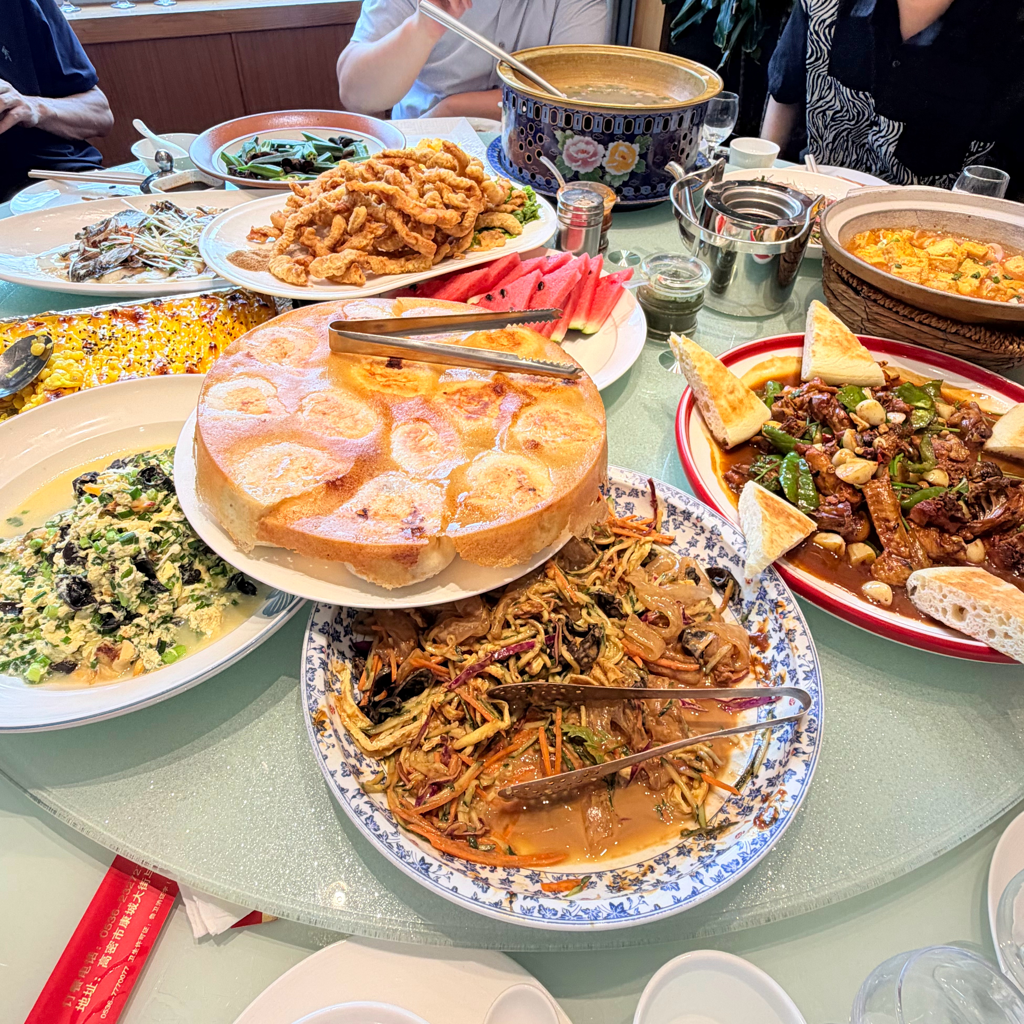 两眼一睁就去蹭饭 我妈咪今天请吃饭嘿嘿 