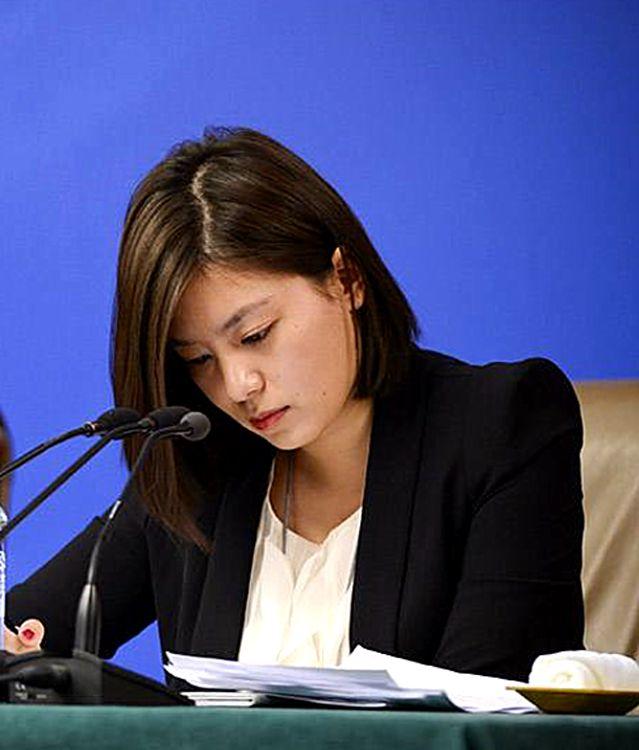 张京名言：选择外交学院，就是选择一份沉甸甸的责任。
评论：当年高考成绩足以进入清