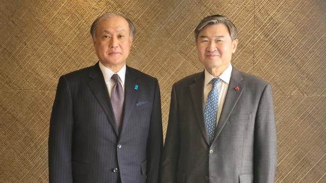 #韩国政治#【韩国国家安全负责人与日本国家安全负责人在首尔会谈】

韩国总统室表