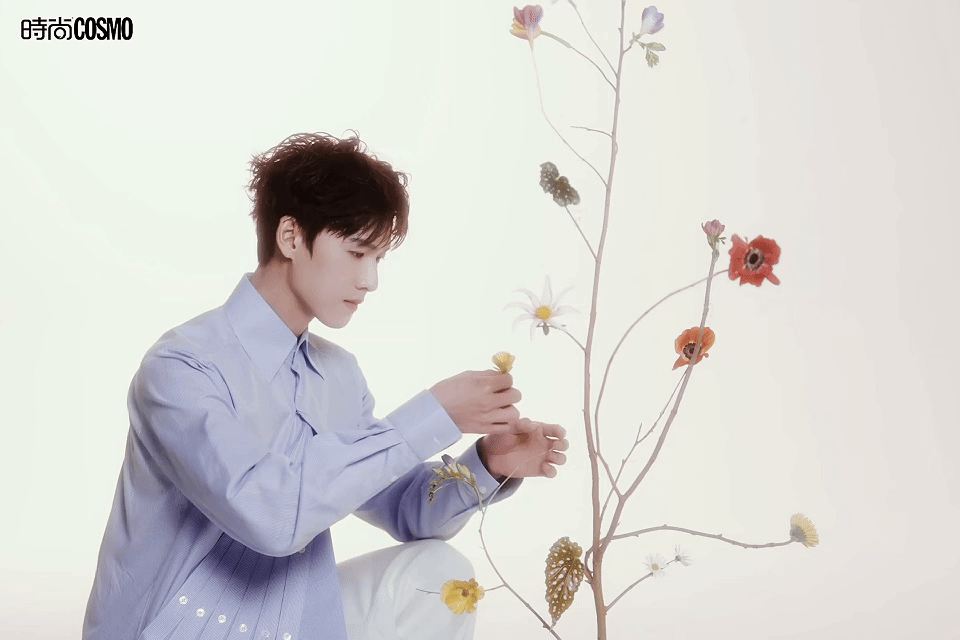 李昀锐首本五大女刊封面李昀锐时尚表现力肉眼可见的进步，首登五大女刊状态绝佳，这清