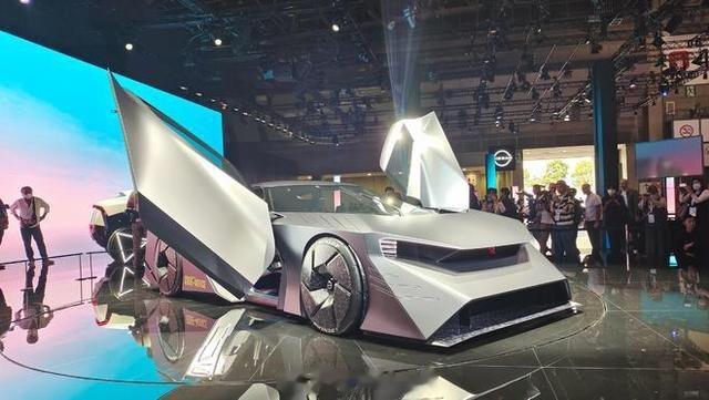 #大v聊车# 【战神GT-R也难逃电动化的命运？日产概念车Hyper Force