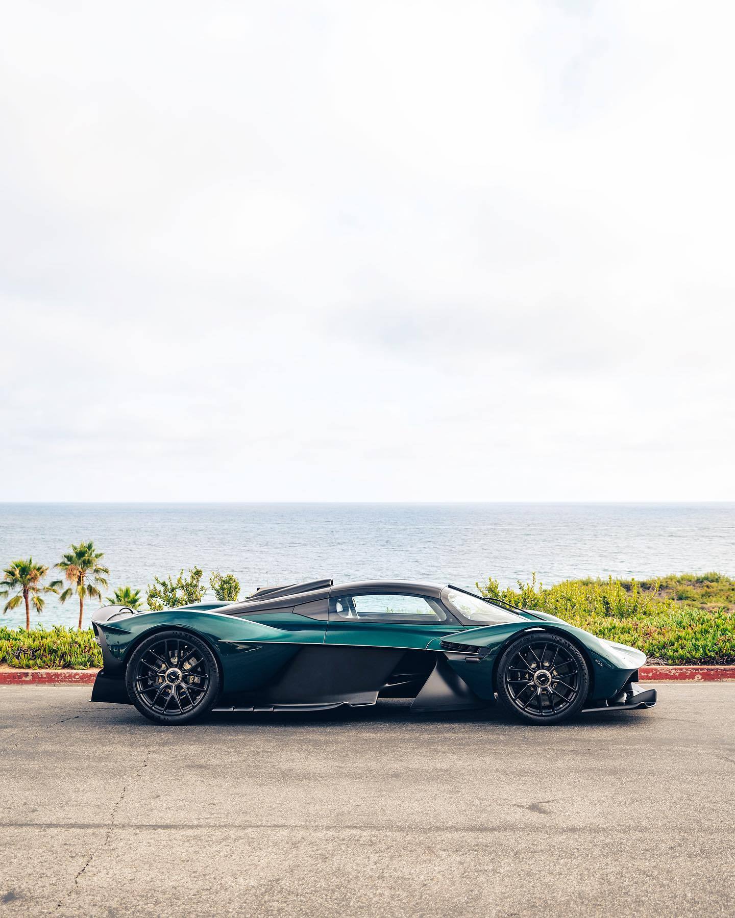 Aston Martin Valkyrie 阿斯顿马丁  astonmartin