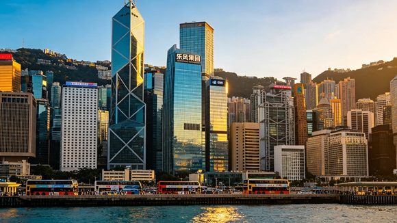香港传真 | 周佩贤离世，一位非传统地产商的周期之痛