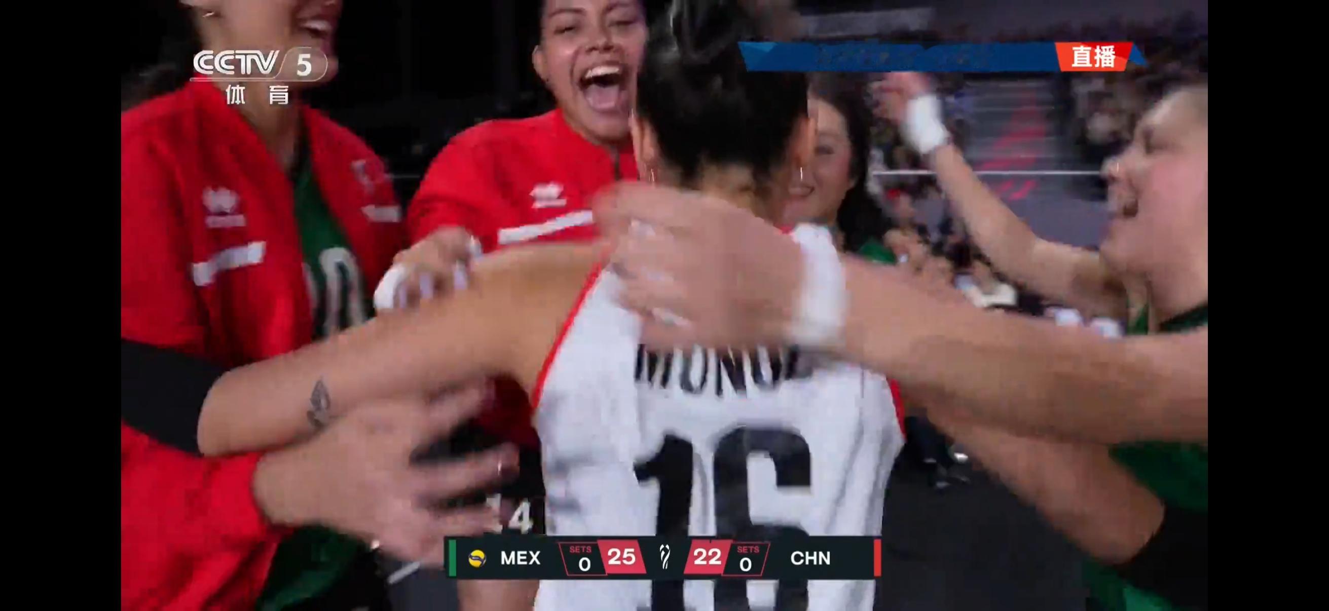 刚打完羽毛球🏸，第一局22-25输了，怎么回事呢？中国女排vs墨西哥女排202