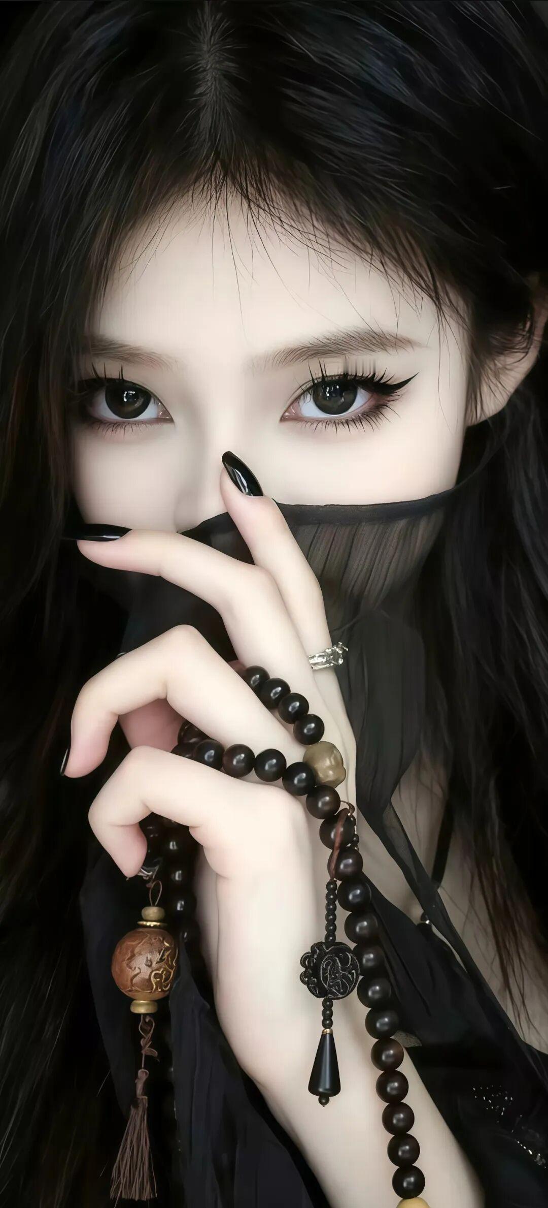 闺蜜“硬核”约逛街

周六出差回来，累瘫，外卖+洗澡=晚安。
一觉自然醒，阳光已