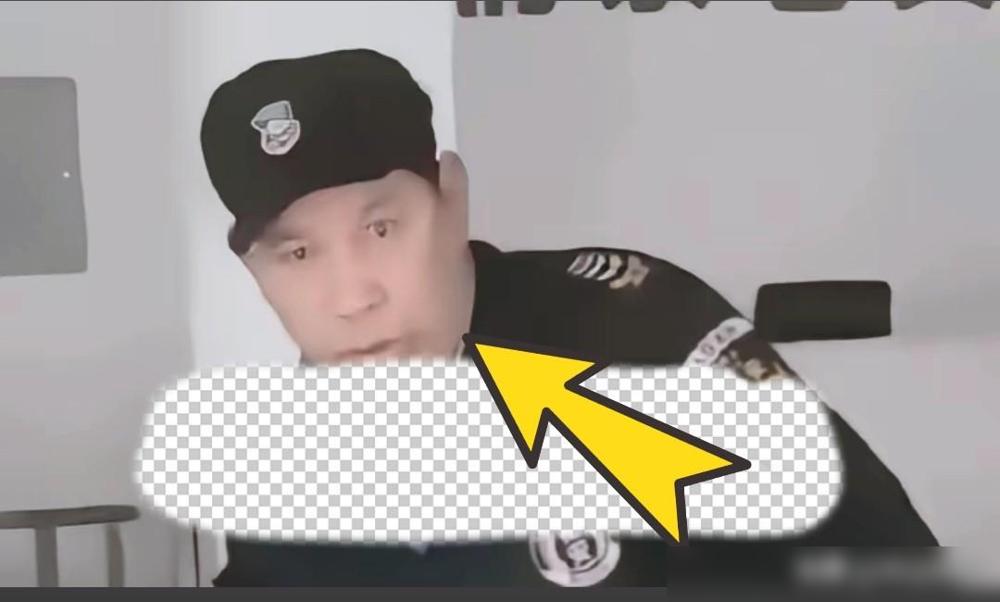 一泡尿的代价！

长沙保安轰走退伍残疾老兵这事，我前几天刷到现场视频的时候也气得