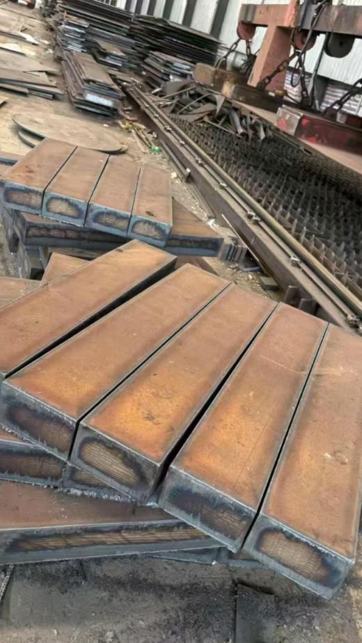 跟大家讲讲做生意的事情！

避免有些哈儿又在那说，你又没做过生意，凭什么在这胡说