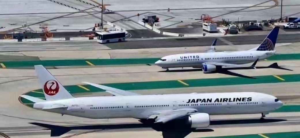 日本航司慌了！八成欧洲航班要过中国领空，新民航法直戳日本要害
 
最近一架日本东