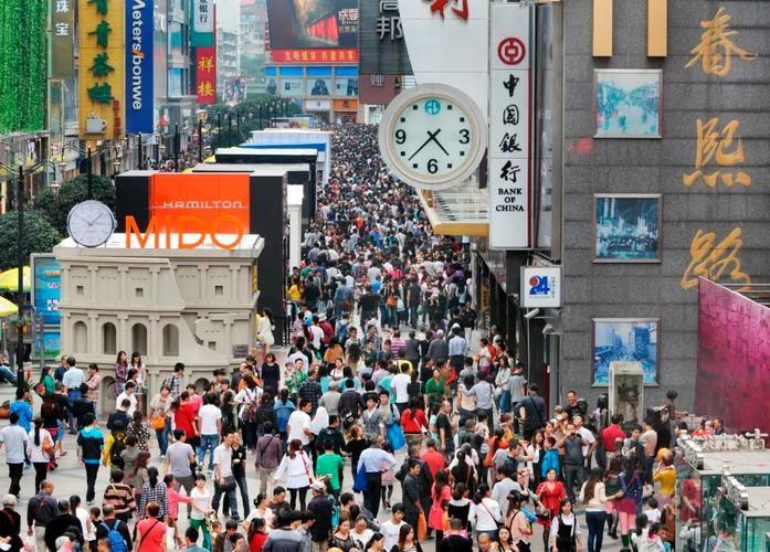 战争其实离我们很近！大家都觉得，战争就是电视里那样，有枪有炮、军队打仗，离我们普