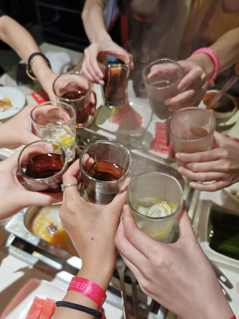 今年也一定要一起吃火锅～ ​​​