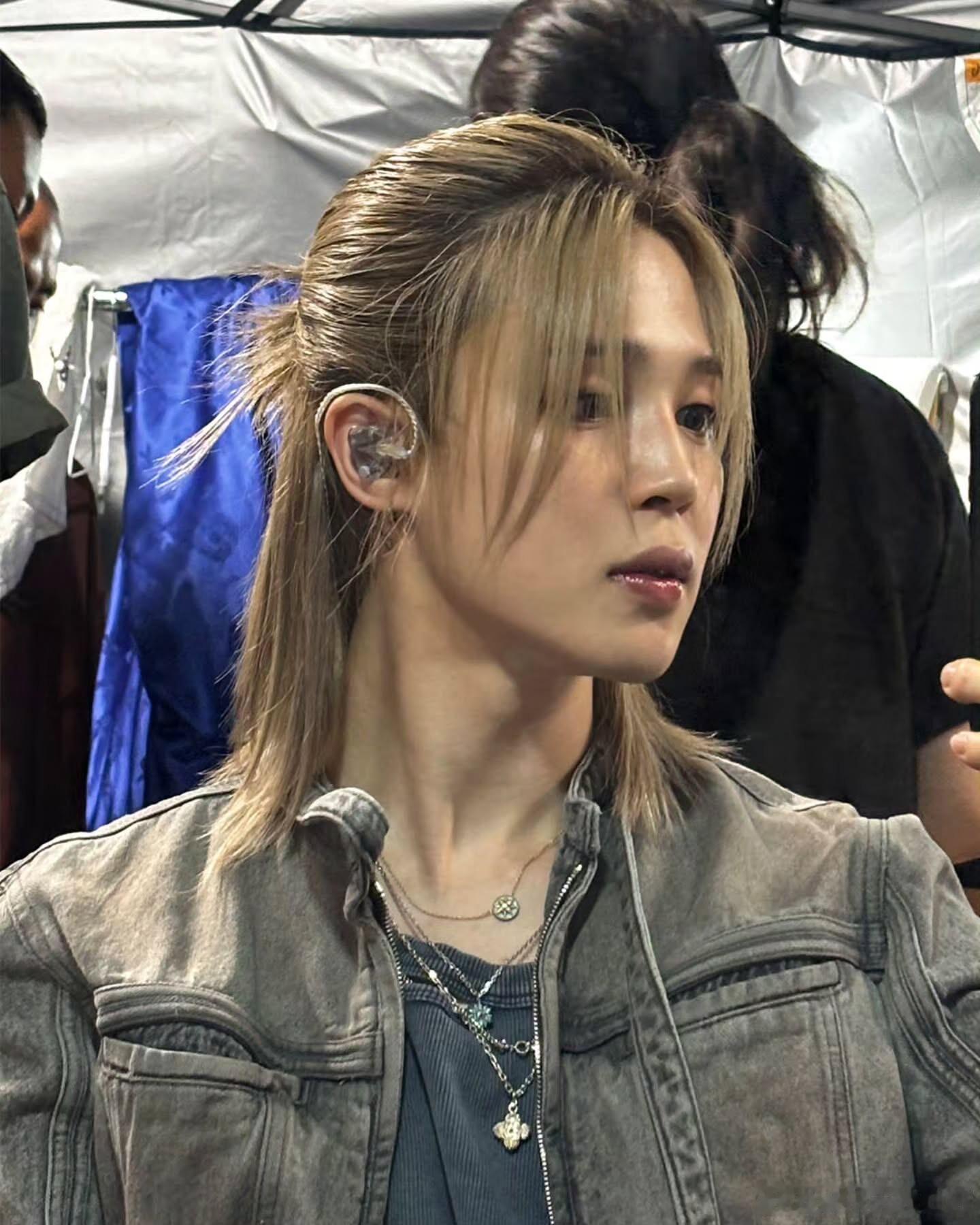 朴智旻终于更新📷了2026.8.28外网脱氵Jimin目前位列ins全球最具影