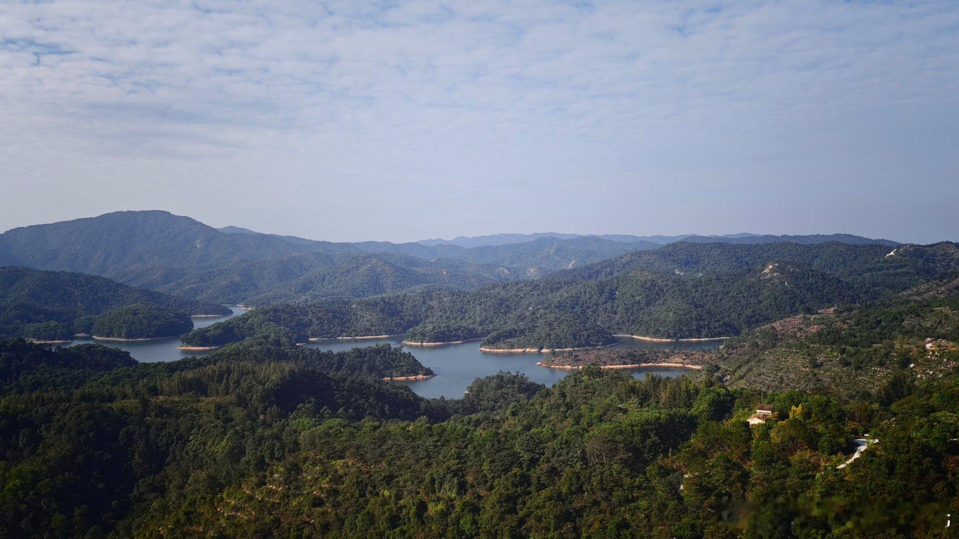 广东现在的天气真是太舒服了！北京人羡慕不已。 