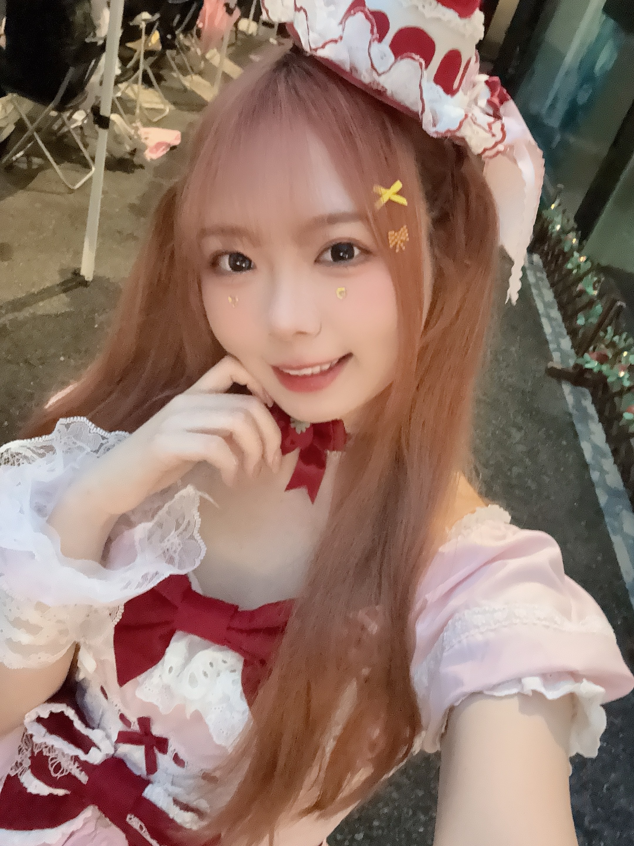 今年正生日要排练 所以今天先穿蛋糕给自己过个生日🍰😋 