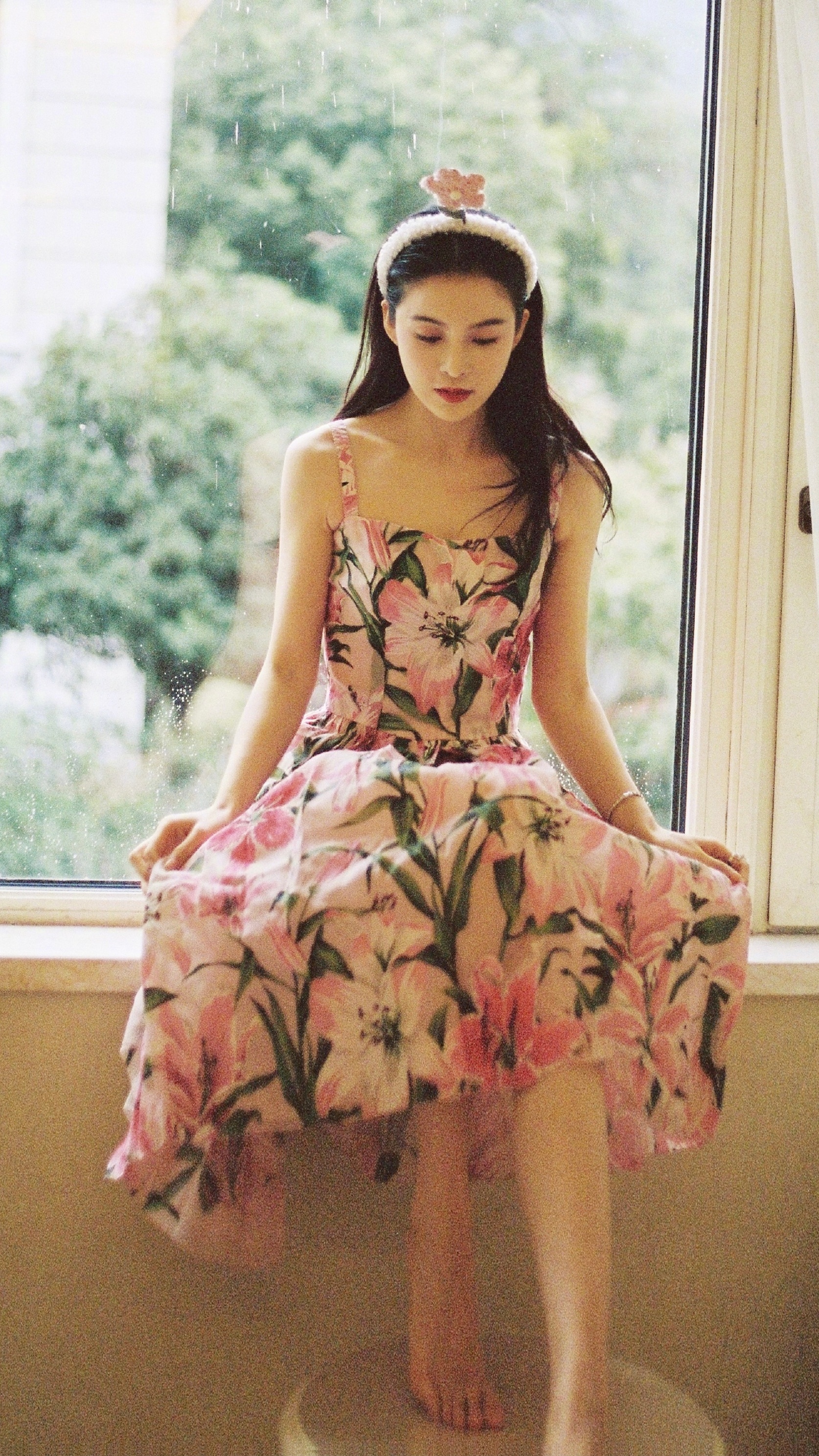 赵樱子，小姐姐的少女感，美腿吸睛。赵樱子