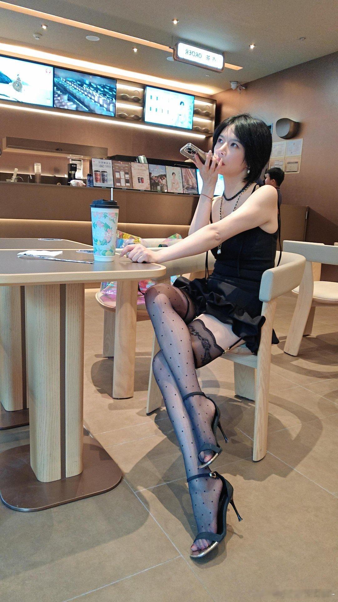 哪有什么四季，遇见你，四季如春 ​​​