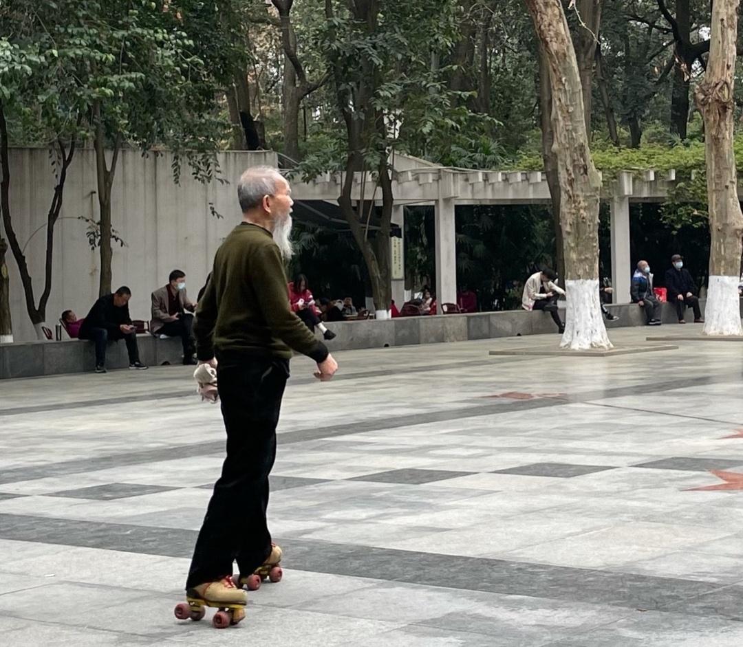 斯塔默几天串门很开心，商人恼羞成怒称，你这玩法很危险。压了加拿大，再来教训不列颠