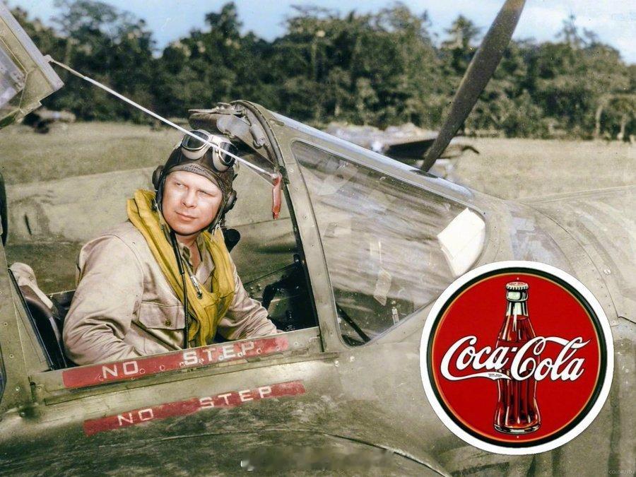 照片中的历史[超话] 理查德·邦少校击落他的第26架敌机，打破一战王牌飞行员埃迪