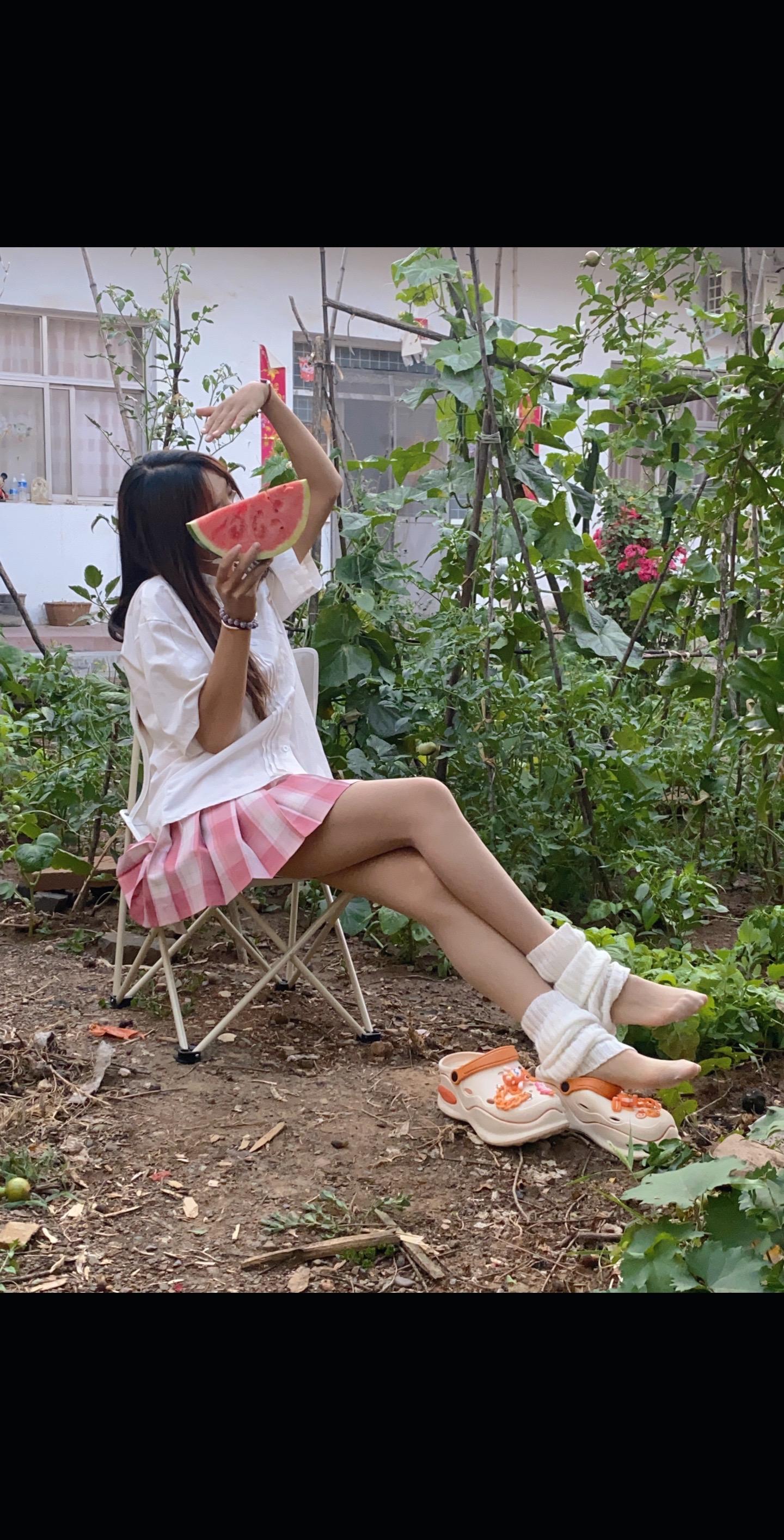 “越不过的从来不是山 是你数不清的执念”