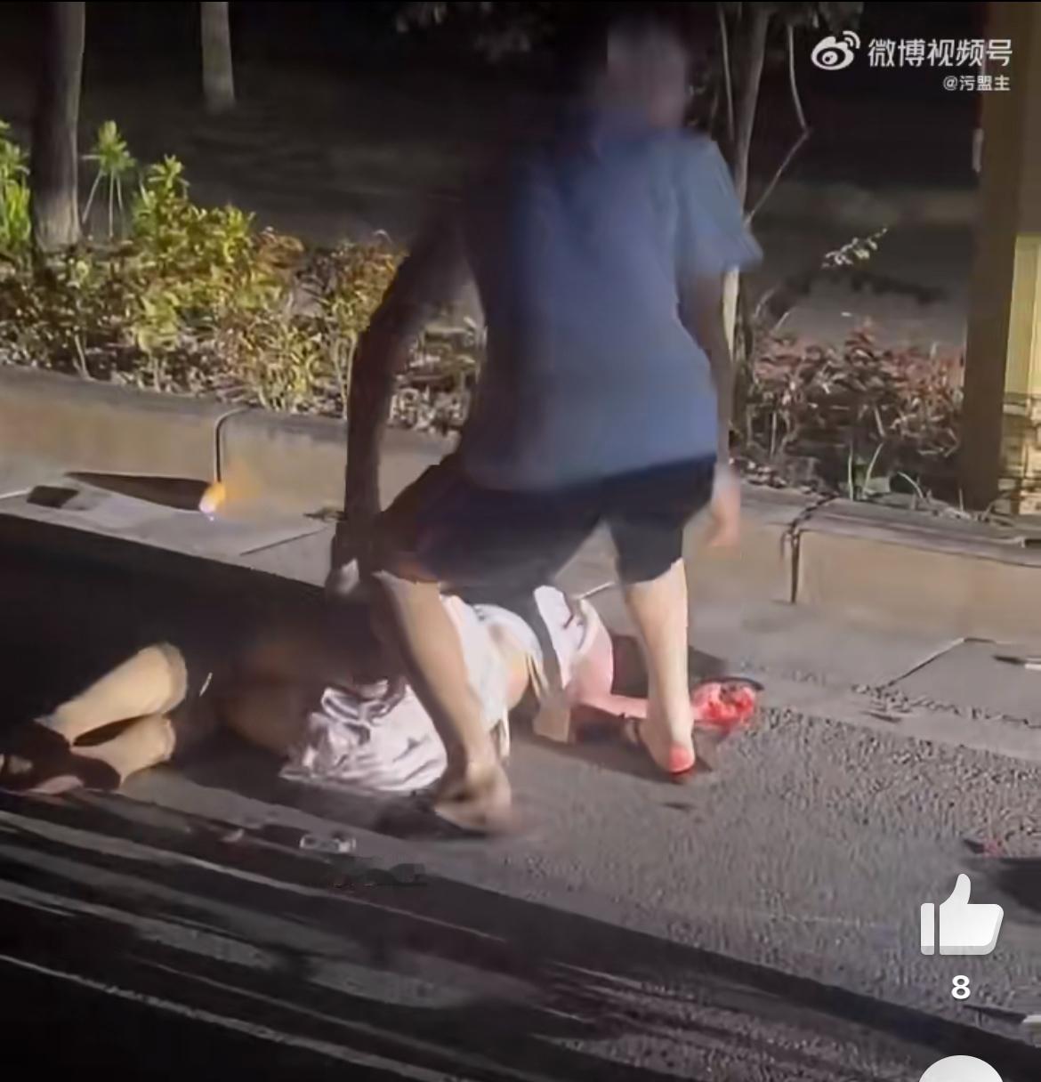 鬼火少年精神小妹深夜飙车，损失惨重，一个少年崩溃了，不停的喊停不下来。看地上躺着