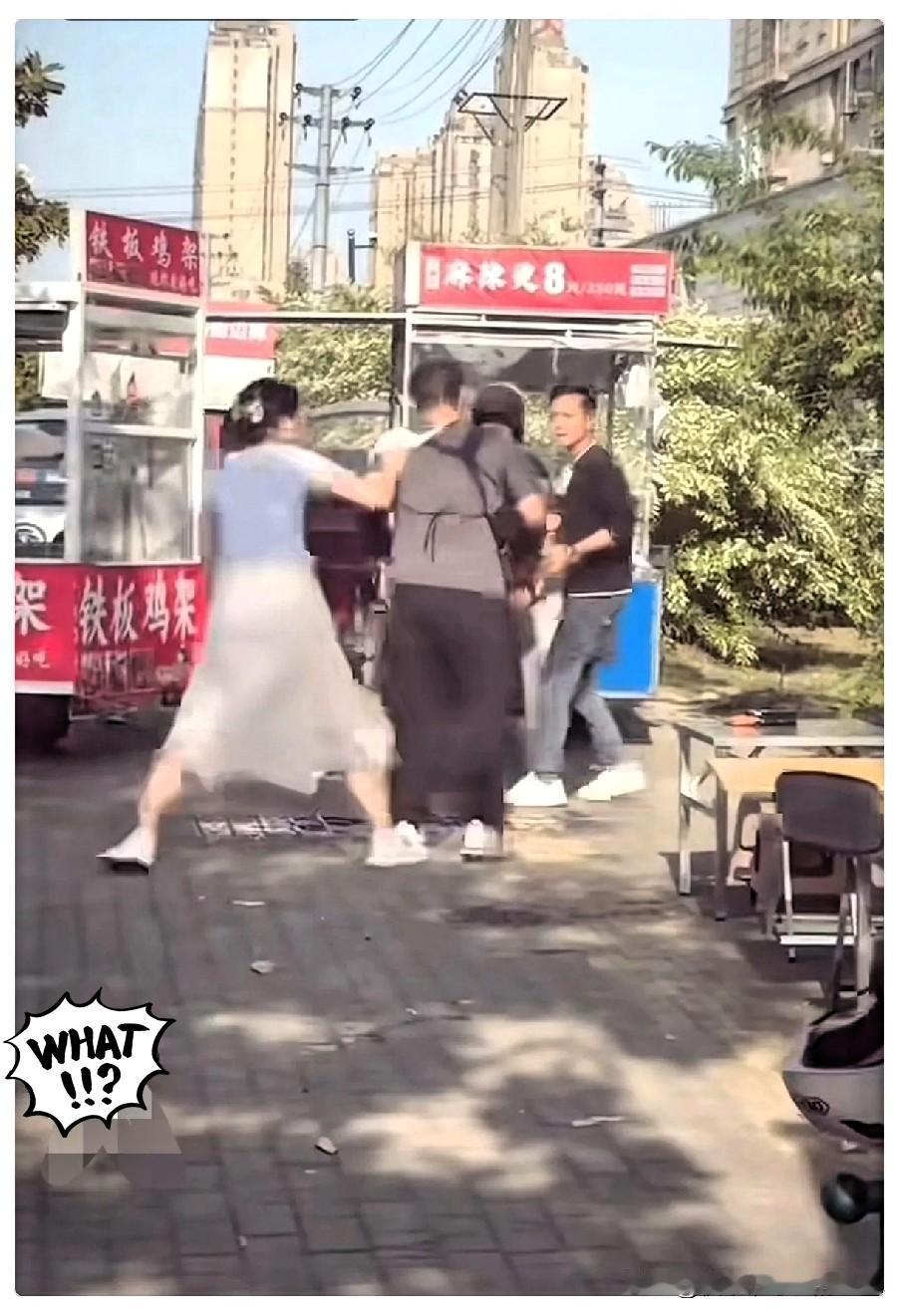 一个女人能当众脱下内裤套在别人头上，这样的行径，内心实在是下作至极。俗话说“内裤