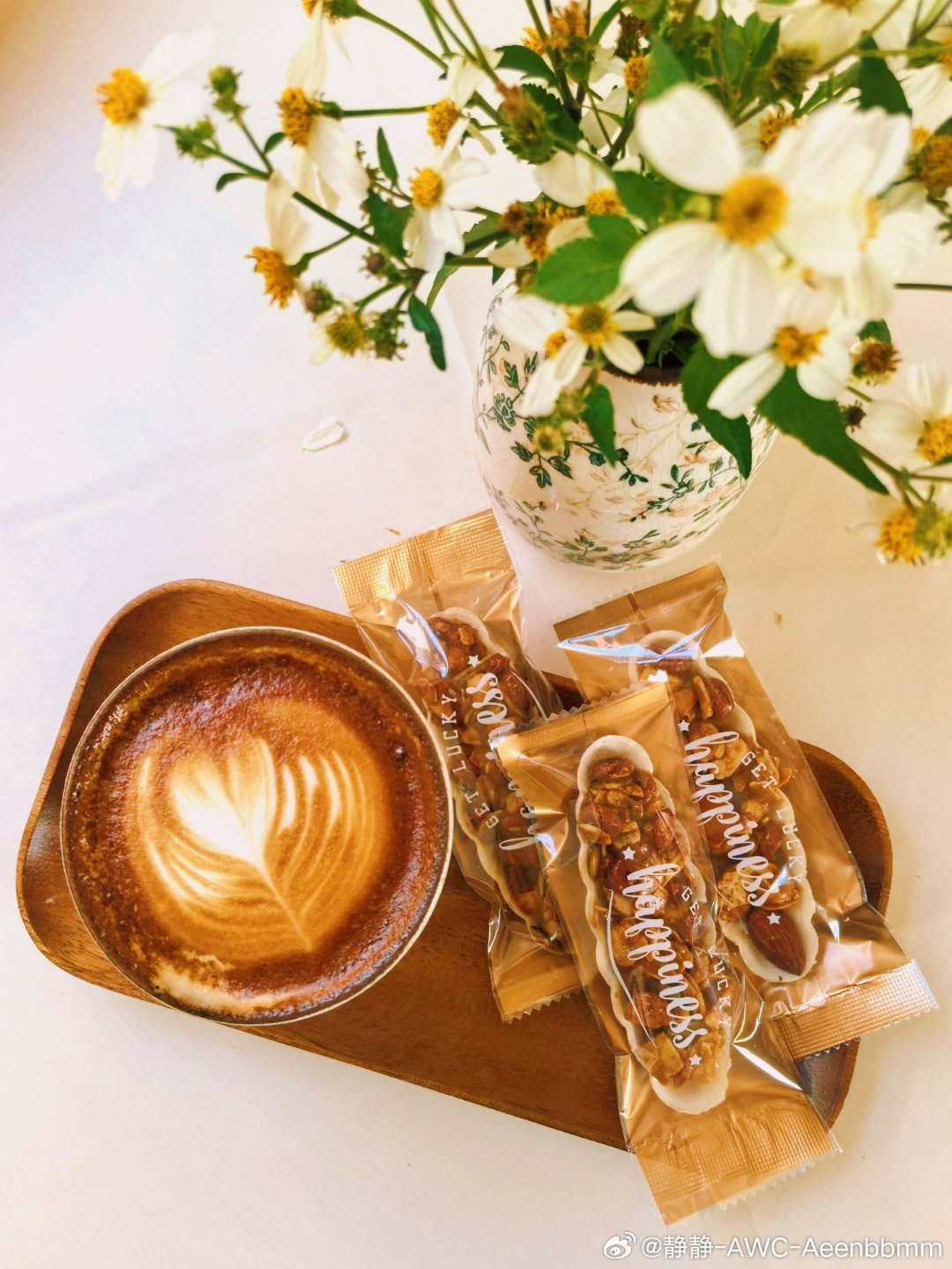 每次回来就自动切换到岁月静好模式没有喧嚣和忙碌 只有满满的踏实感 太治愈了 