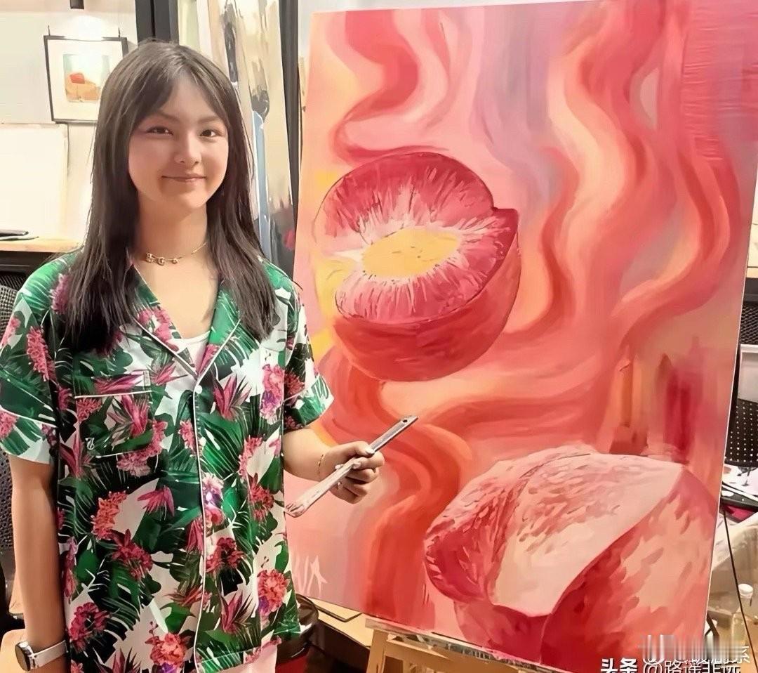 145万买个画，别扯什么艺术投资，这就是一场心照不宣的“豪门社交”。

王诗龄的