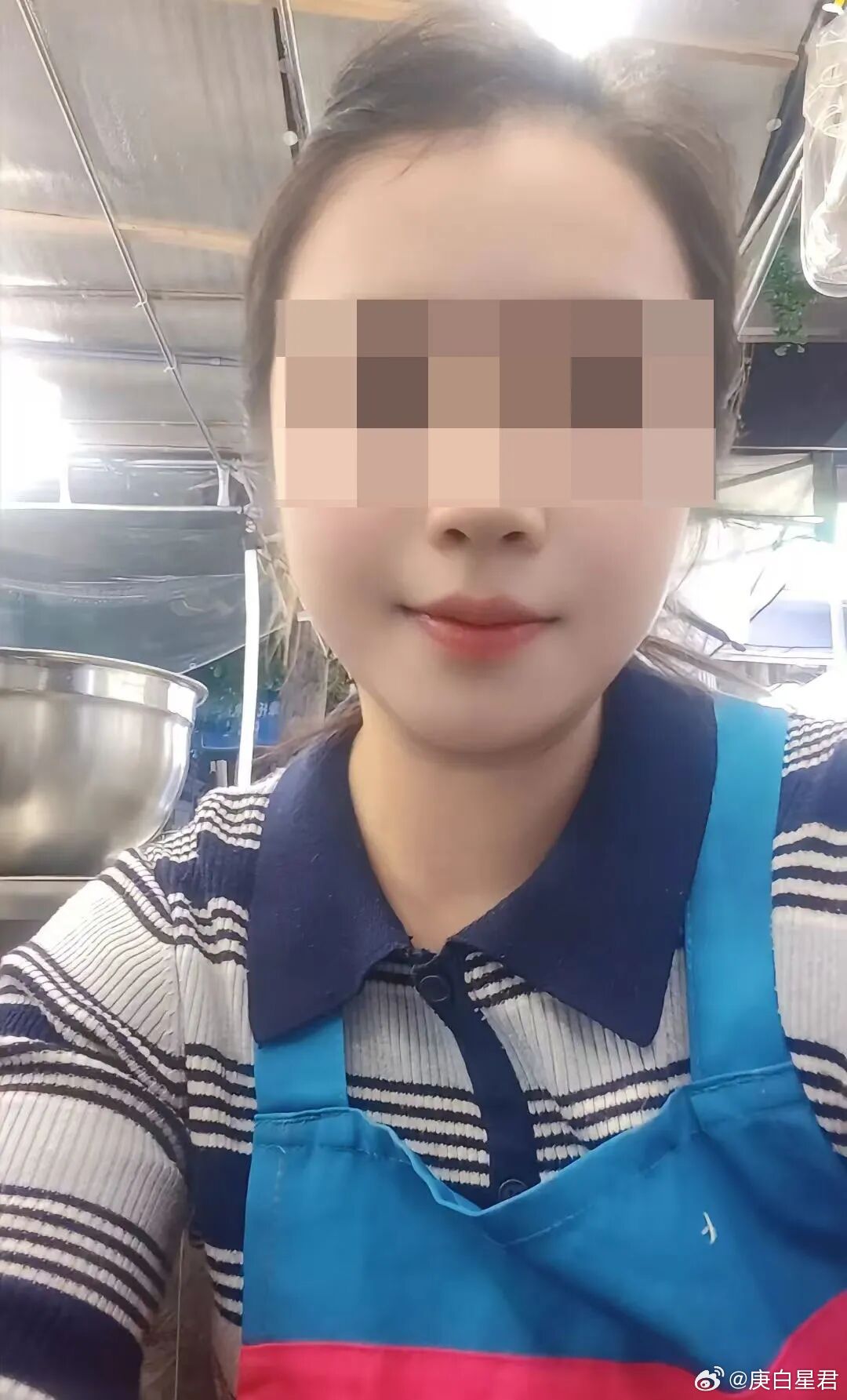 她身上早就压满了稻草十月初，川南一个三十多万人口的小县城，夜市上一位摆摊的妈妈，