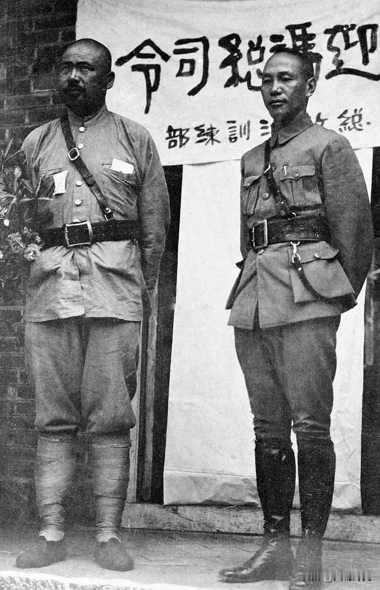 1923年宋哲元迟到10分钟遭冯玉祥棍责，看似苛刻的惩罚里藏着治军的铁血真相
