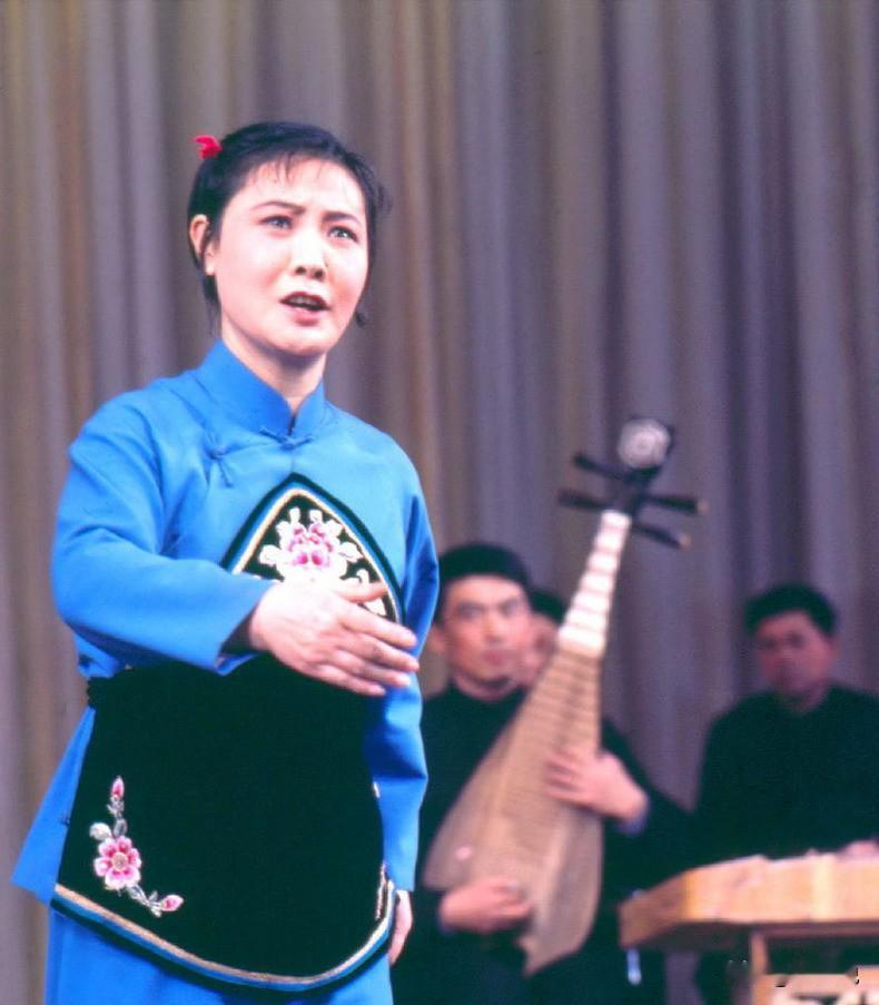 郭兰英先生离世了，耳畔又想起那首《我的祖国》一条大河波浪宽，风吹稻花香两岸！可很