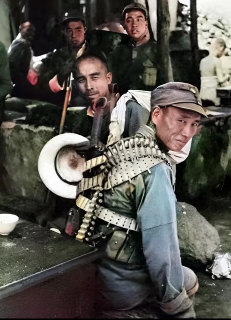主动销声匿迹的人，意味着他切断了所有联系，进入全神贯注的单兵作战状态。誓将所有的