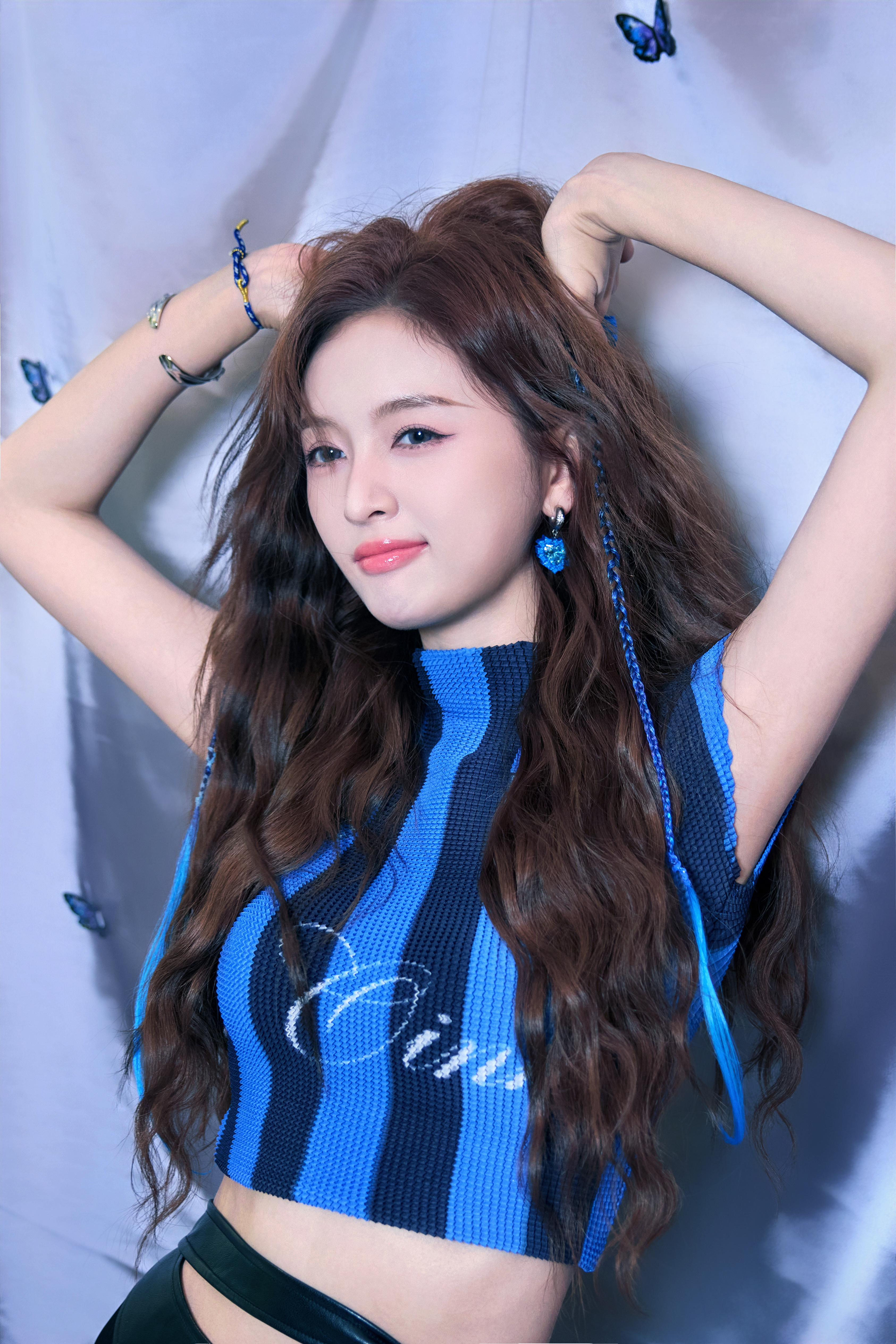 吴宣仪[超话]💙吴宣仪 外界的声音都只是参考，如果你因此不开心了，那就不要参考