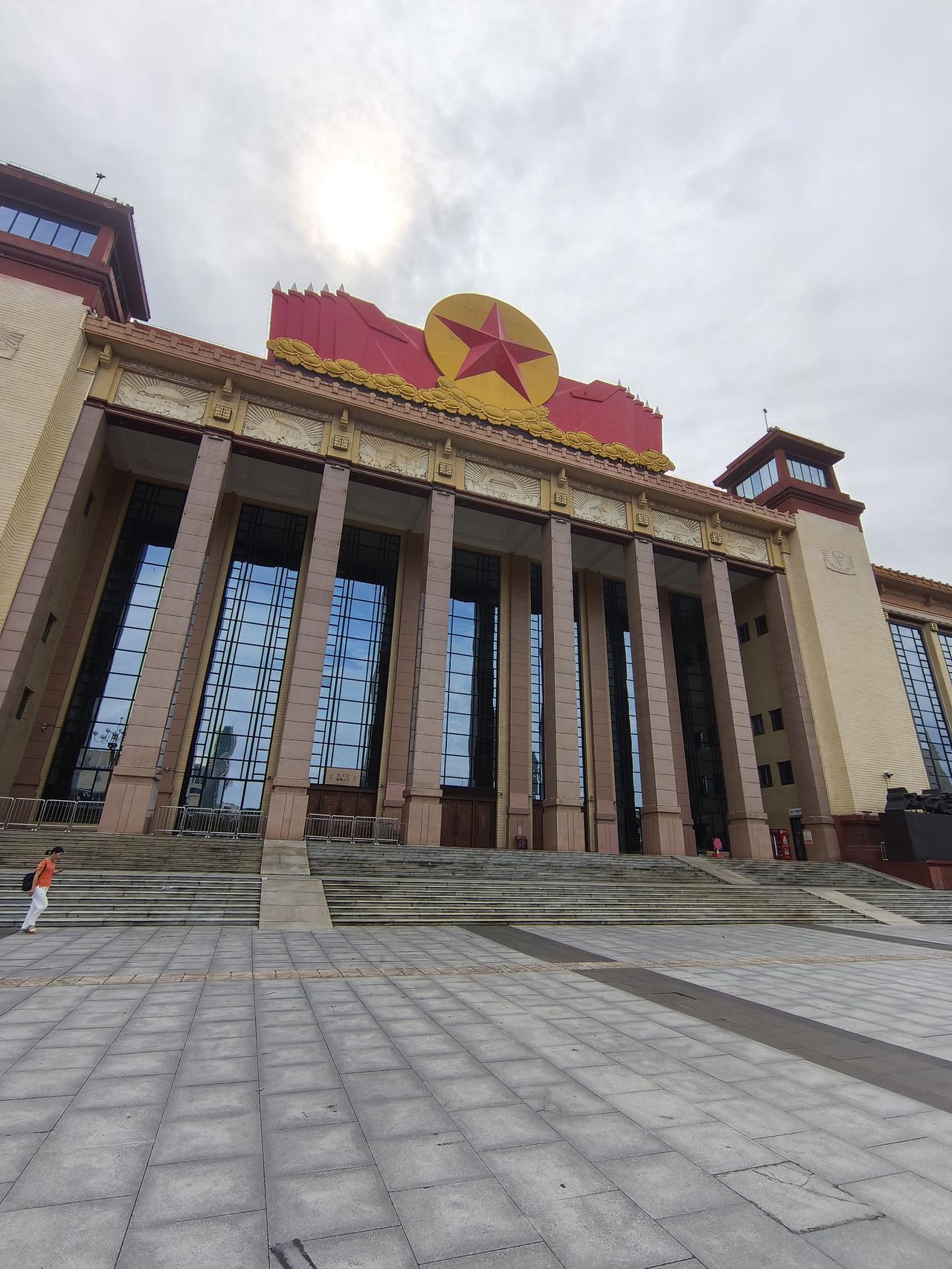 你怎么认为我认同它的积极内核：人不是完全被动的。你的选择、习惯、认知和行动，确实