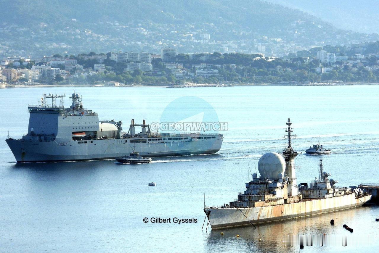 🇬🇧 英国皇家海军船坞登陆舰（LSD）“莱姆湾”号（HMS *Lyme Ba