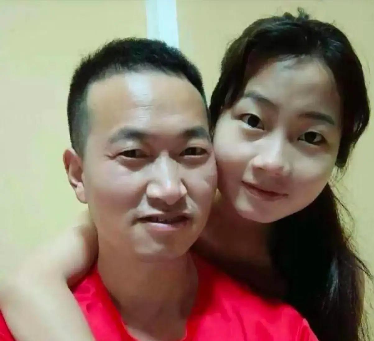 31岁的河南男子，向同岁离异女子求婚，女子嫌弃他家贫拒婚后，他决然出国打工。6年