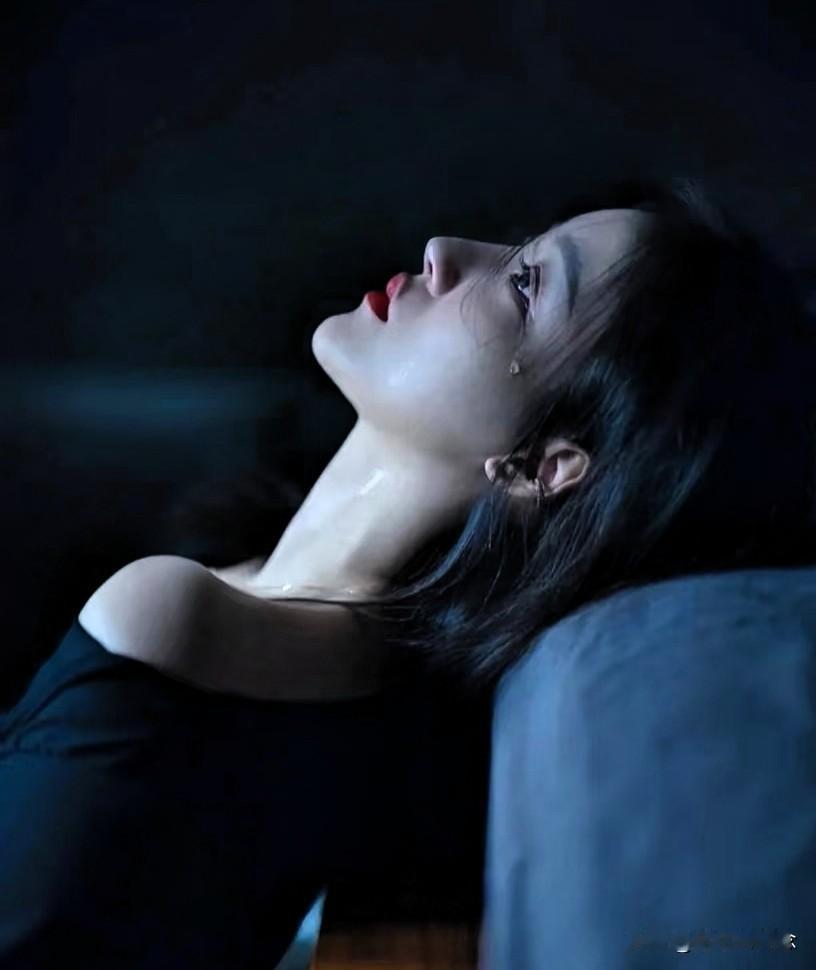 结婚四年才怀上，这本来是全家高兴的事儿吧？

但这媳妇是个狠人，直接跟婆婆摊牌：