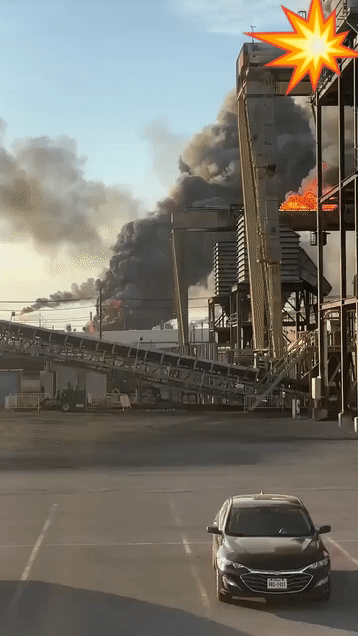 漂亮国本土突发大爆炸-德州瓦莱罗炼油厂巨大爆炸后浓烟遮了半边天！这一炸，直接给中