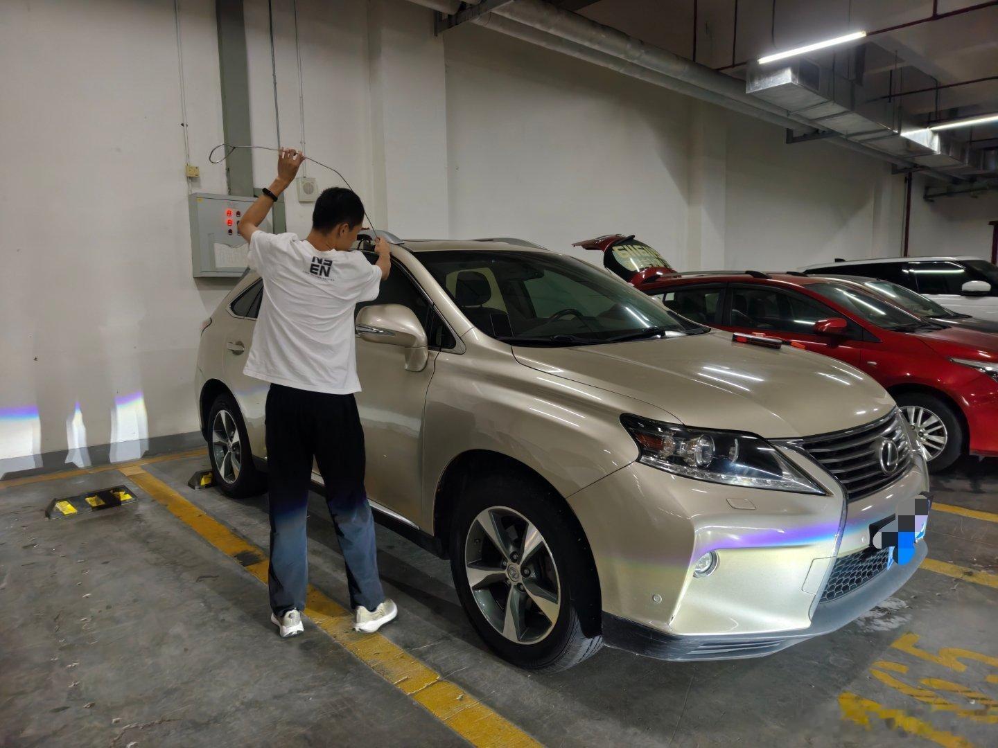 又一台要开锁 没电钥匙没反应 机械钥匙也打不开 [流汗] ​​​