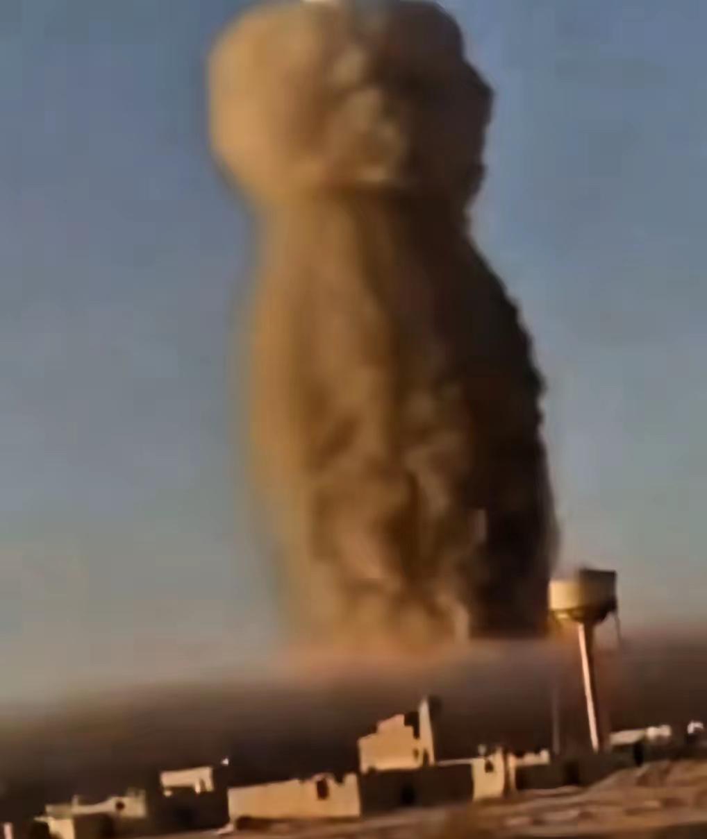 伊朗轰炸的逻辑发生变化
       以前只要交火，双方都炸机场啊，雷达啊这些重